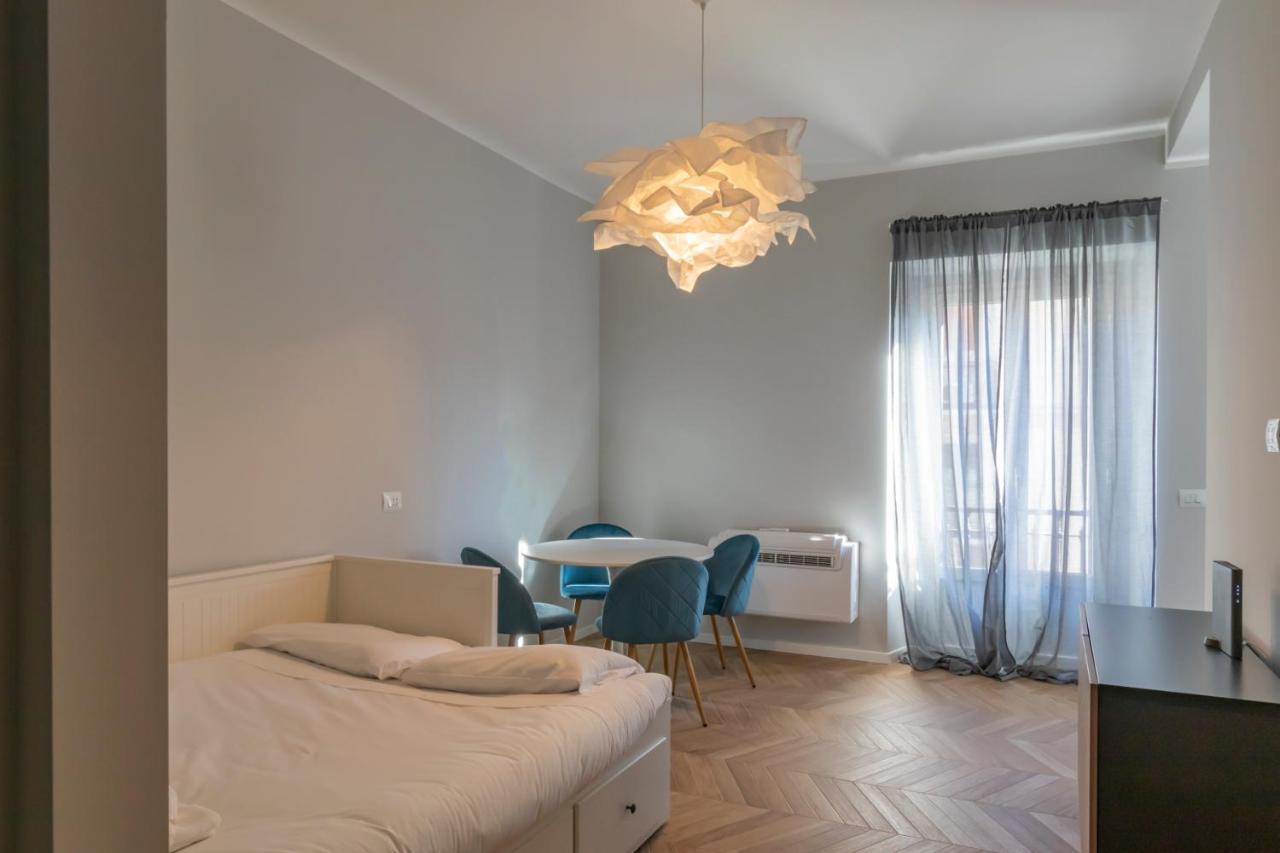 Luxury Apartment In Downtown - Curtatone 4 Milan Bagian luar foto